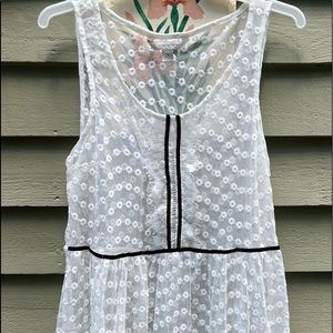 PRICE  DROP! NWOT Lauren Conrad Sheer Patterned size M tunic top w/black piping.